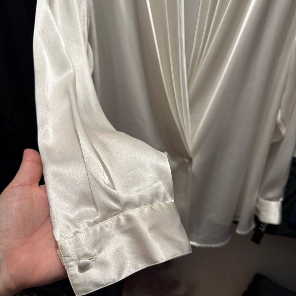 Luxurious Cream Satin Blouse - Picture 4 of 6